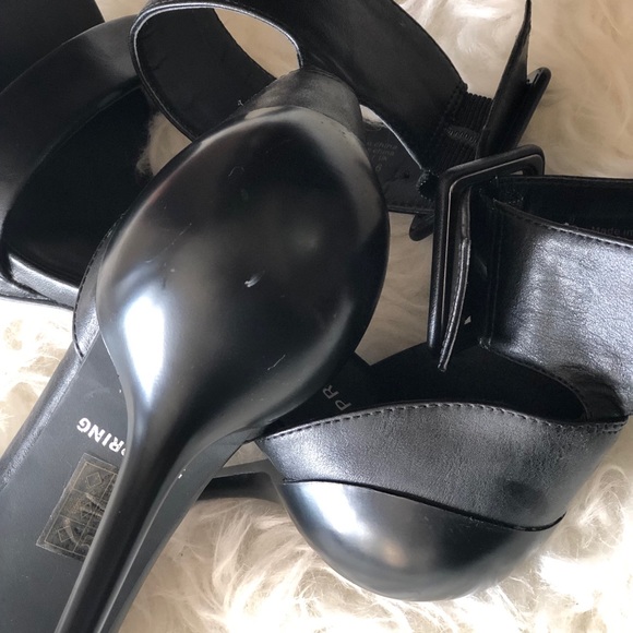 Ankle strap heels - Picture 8 of 8